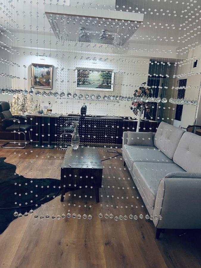 Апартаменты Business Box Братислава Экстерьер фото