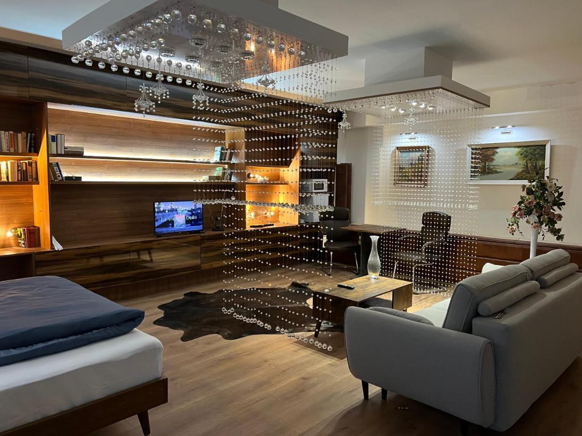 Апартаменты Business Box Братислава Экстерьер фото